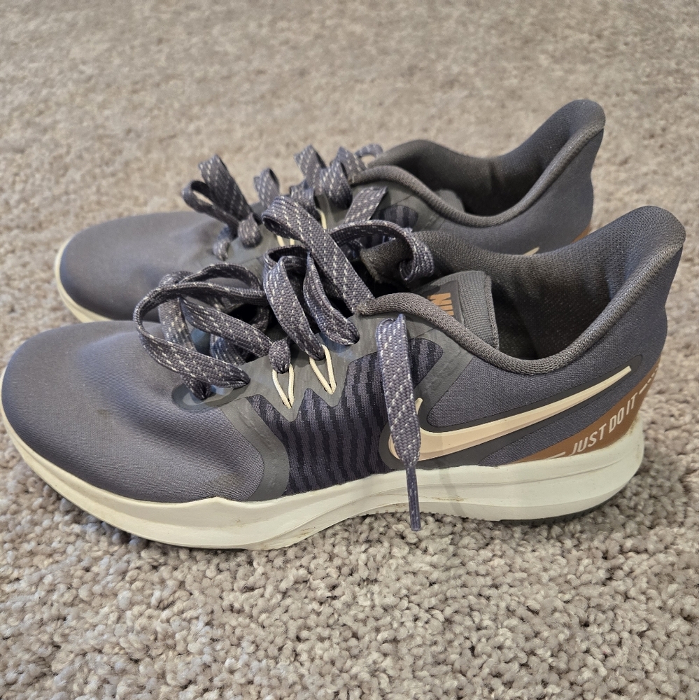Nike Gray and Cream And Rose Gold Sneakers Womens Size 5